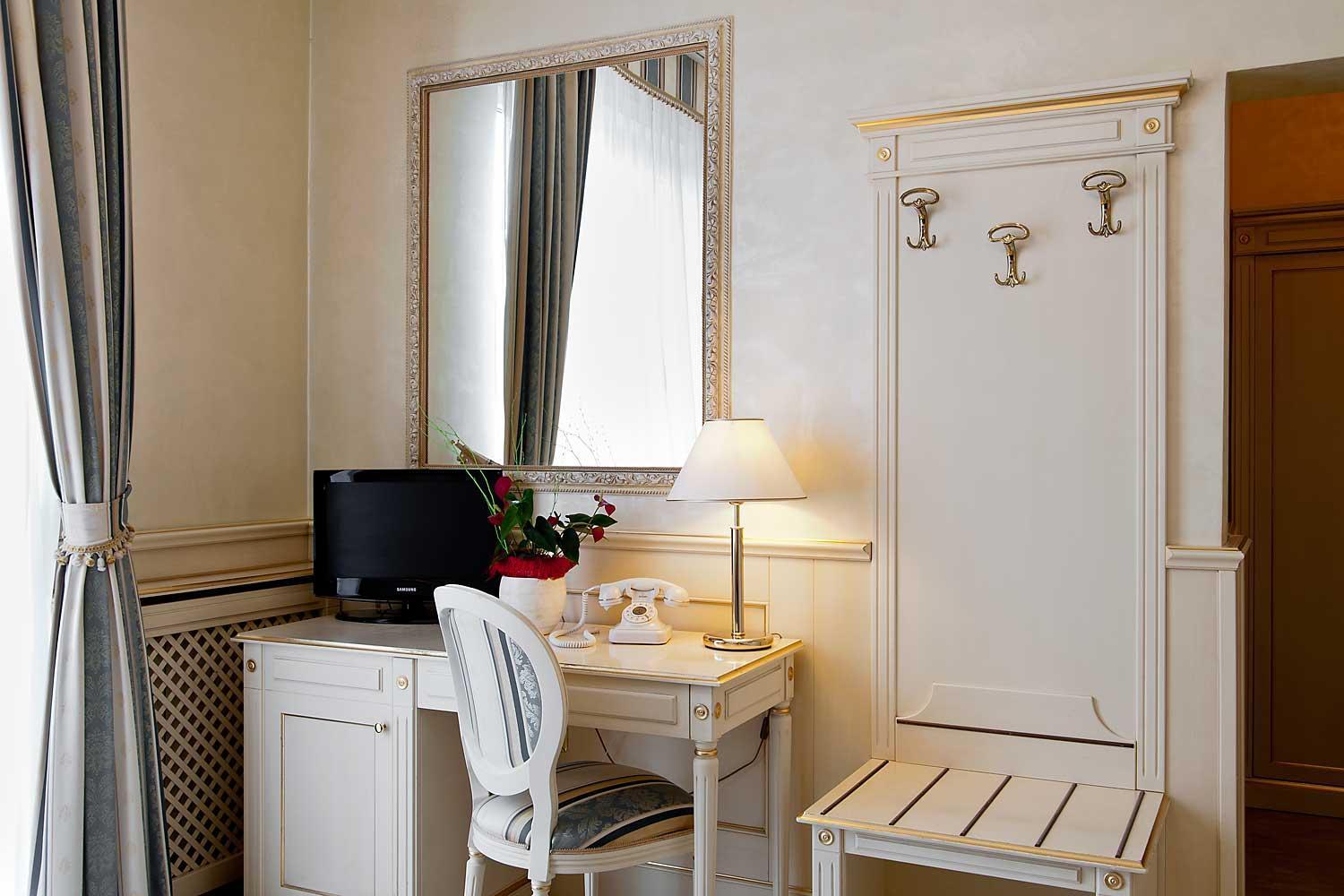 Nouvel Hotel Des Bains 페자로 외부 사진